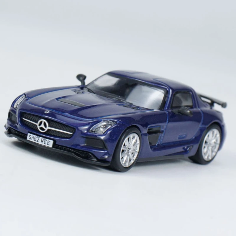 

Литая модель автомобиля Benz SLS Coupe, масштаб 1:64, черная модель из сплава, статический дисплей, коллекционная игрушка, подарок, сувенирное украшение