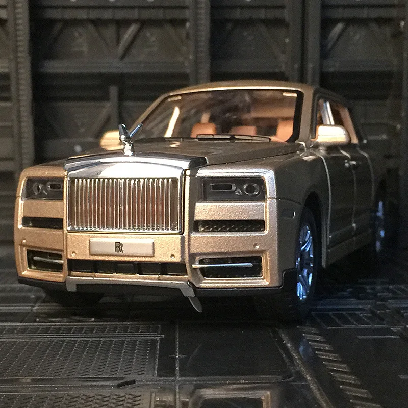 Rolls Royce Cullinan Toy Pull Back Vehicles Diecast Car Model with Light and Sound Home Furnishings and Props