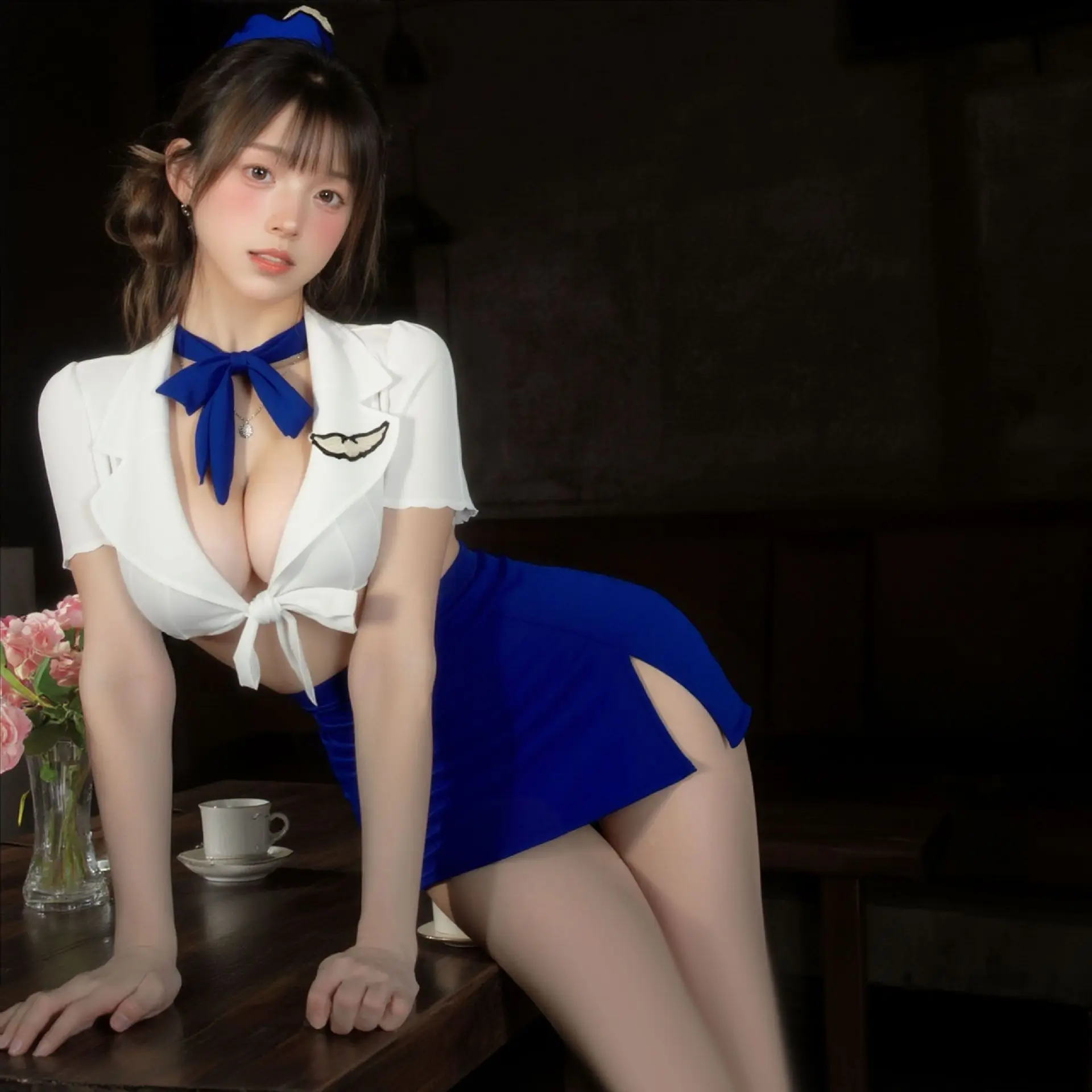 السيدات الملابس الداخلية المثيرة مثير عميق الخامس لا خلع مجموعة لعب الأدوار منتصف الليل السرير إغراء الرغبة النقية مضيفات موحدة