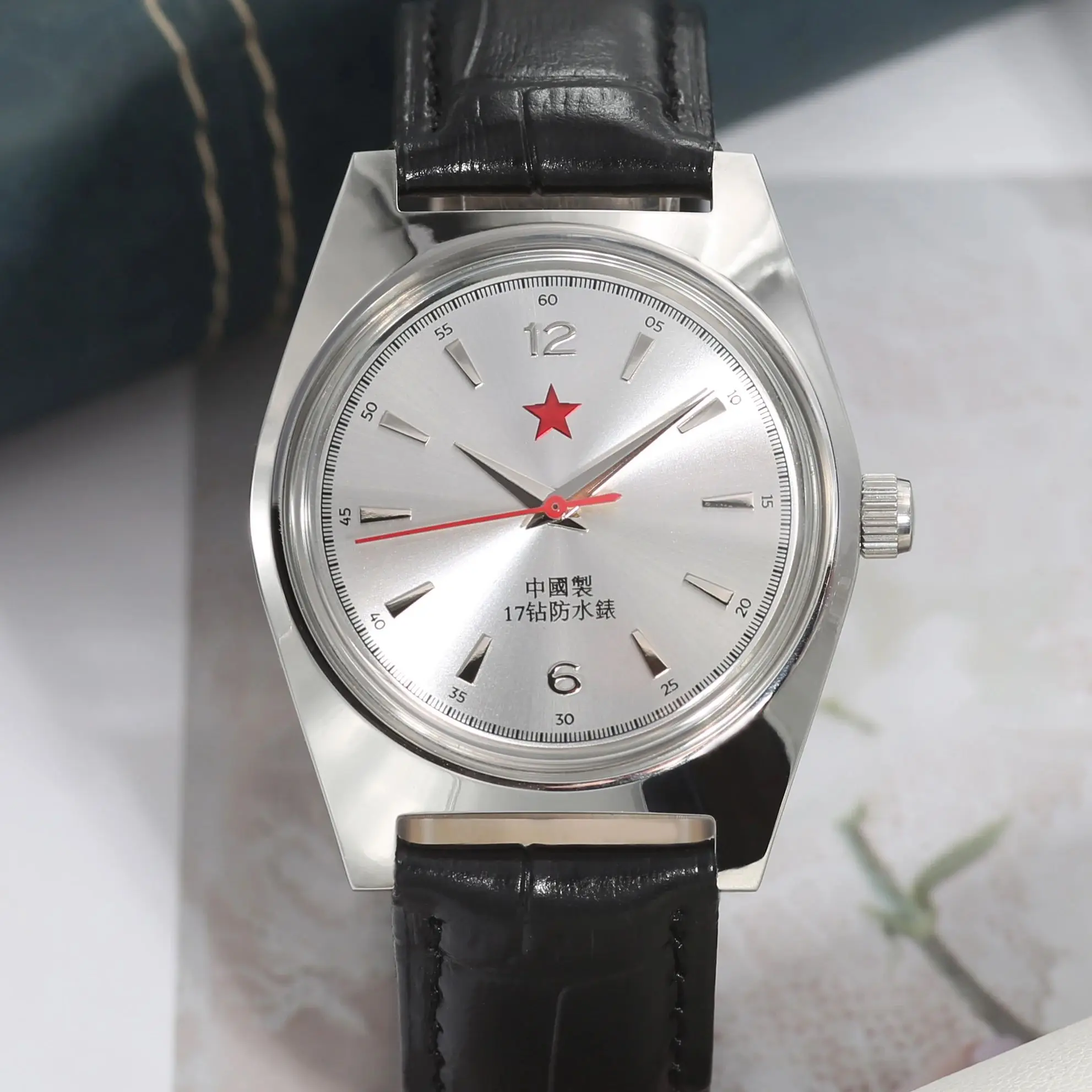 Mens 36MM Hand-Wind…