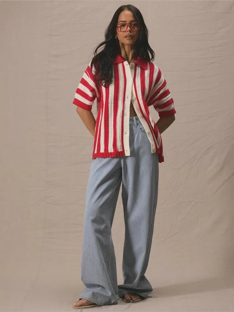 

Striped Knit Sweater Top For Women's Autumn Winter Fashion Chic Contrasting Color Design A Lapel Sweater