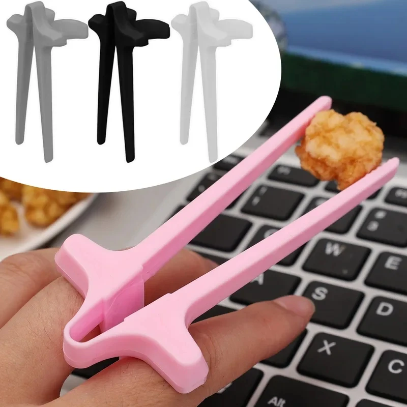 1/4PCS Plastic Snack Food Finger Tong Not Dirty Hands Finger Chopsticks for Gamer Reusable Lazy Artifact Assistant Finger Tool