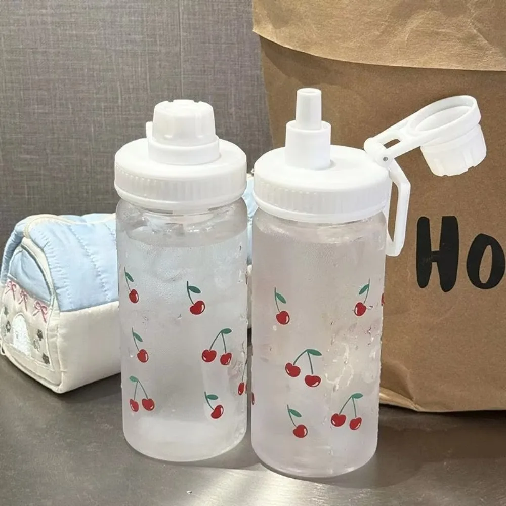 

Kawaii 500 мл вишневая бутылка для воды с соломинкой, матовый дизайн, пластиковая бутылка для воды, прозрачный корпус, кофейная чашка, чай с молоком