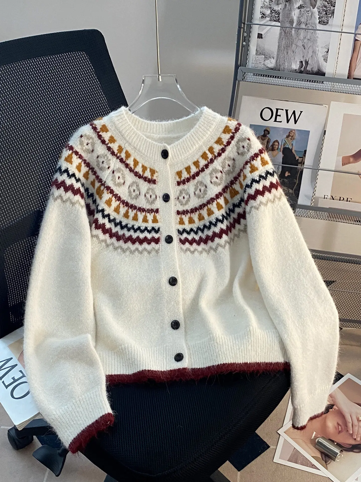 

Round Neck Sweater Jacket for Women Autumn Winter 2026 New Collection Cardigan Lazy Loose Sweet Soft and Sticky Knitted Cardigan