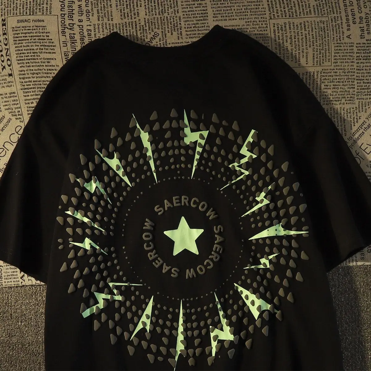 

Футболка с коротким рукавом и принтом в виде звезд