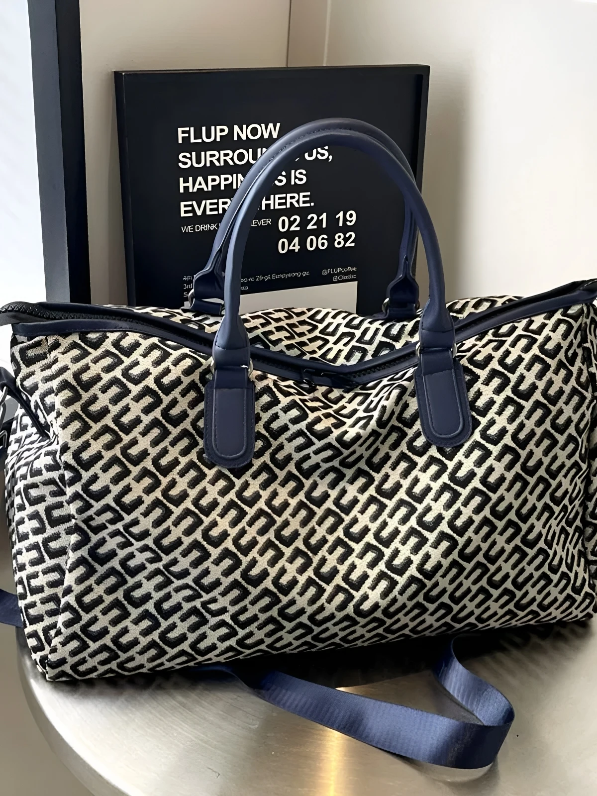 fashionable-large-capacity-travel-bag-for-short-trips-and-business-trips-handheld-fitness-storage-sling-bag-stylish-and-pract