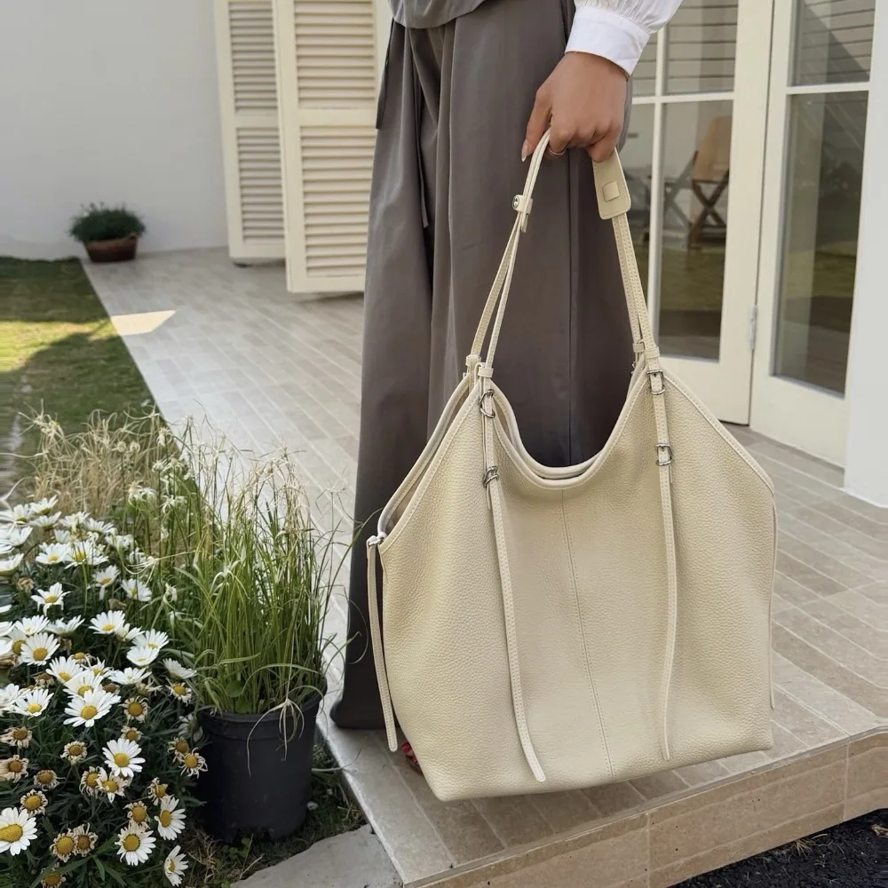 

New Leather Shoulder Messenger Bag, Simple and Versatile Commuter Daily Premium Minimalist This Unique Fashion High-end Big