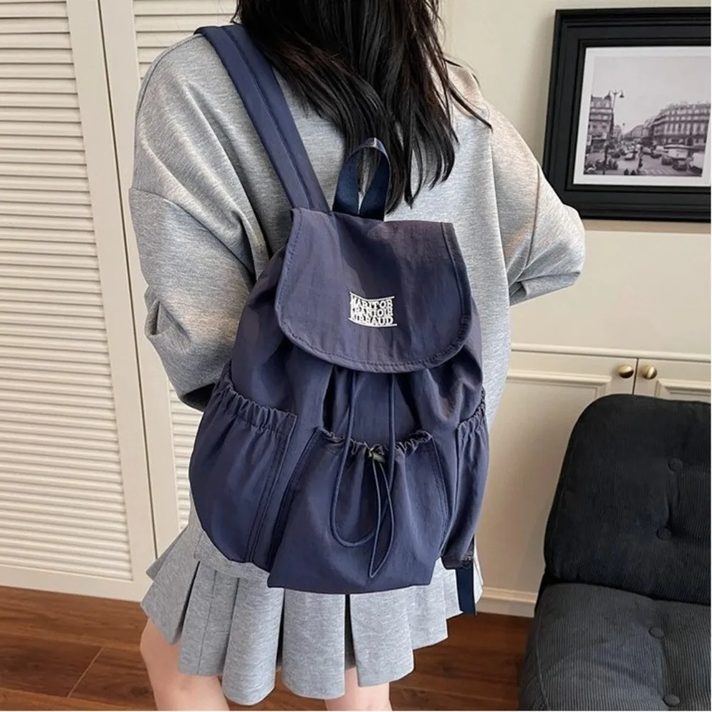 

Fashionable Large Capacity Student Shoulder Bag Solid Color Lightweight Travel Bag Adjustable Student Schoolbag Women