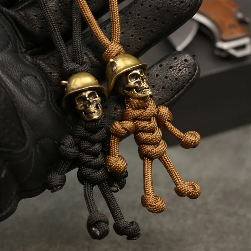 Handmade Building Skull Head Keychain Car Biker Helmet Pendant Keychain Braided Rope Paracord Buddy Bag Hanging Doll