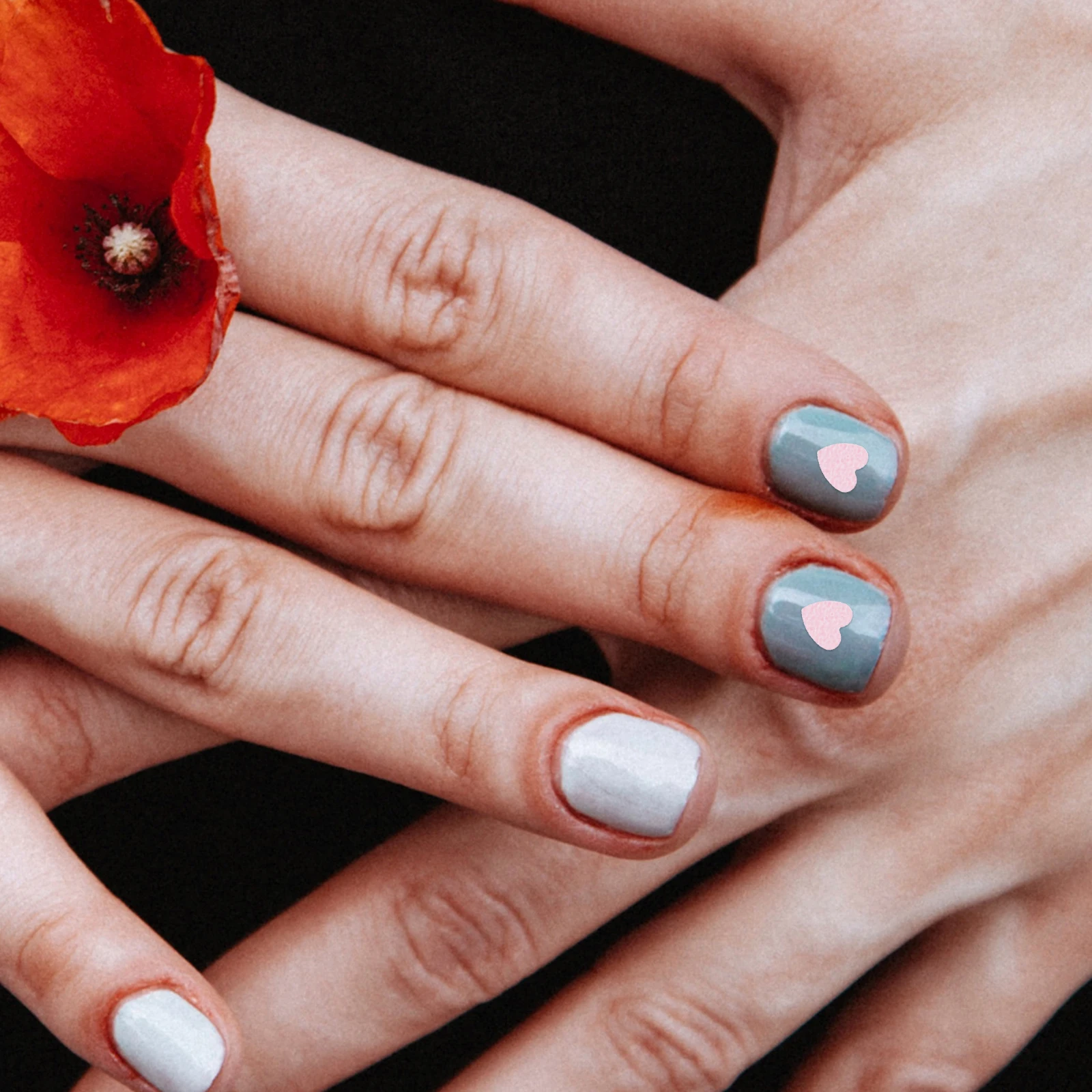 

3 Boxes Sparkling Nail Art Sequins Romantic Thin Glitter for DIY Manicure Nail Decorations Portable Lightweight Party