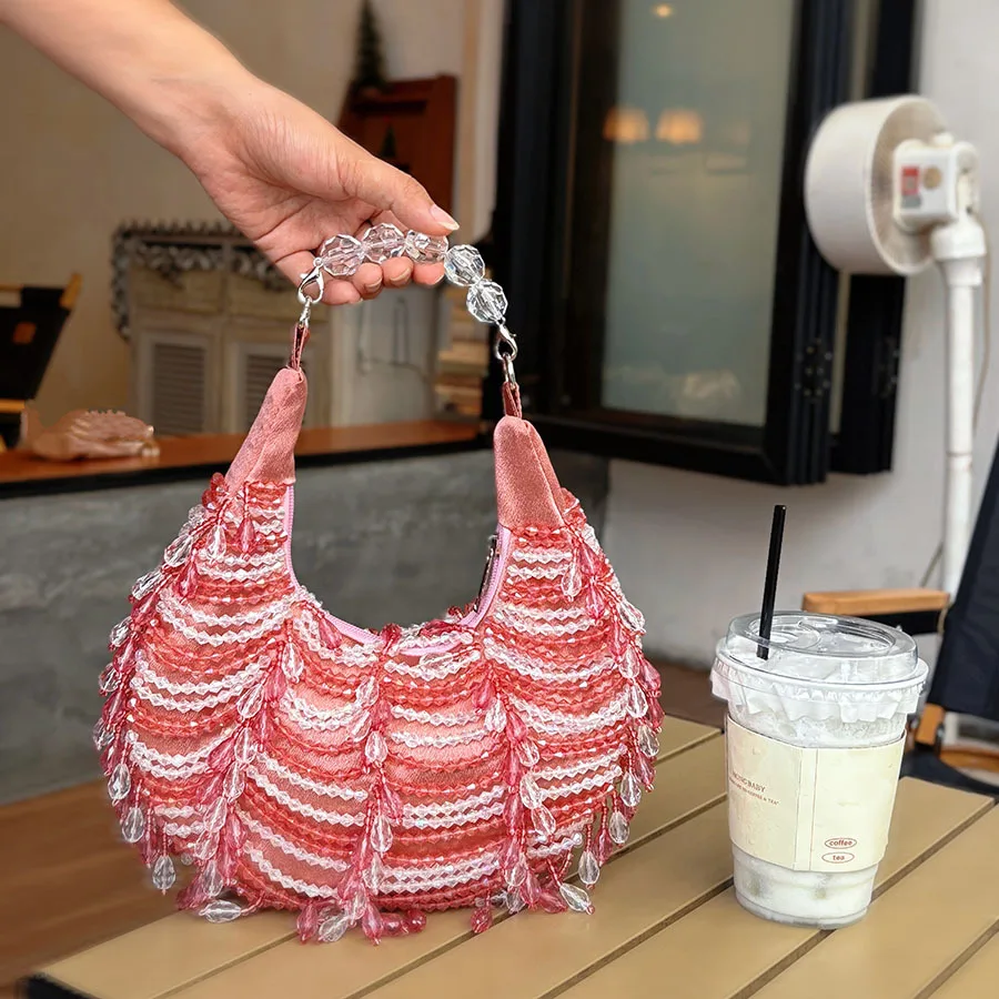 

Luxury Hand-woven Shell Bag Women Seaside Conch Shell Messenger Shoulder Bag Exquisite Pearl Chain Fashion Holiday Shopping Bag