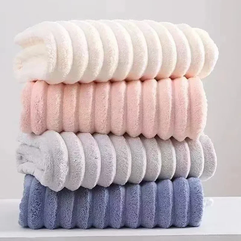 New high-quality thickened candy bar towels, bath towels, coral velvet beach towels are faster drying and more absorbent than pu