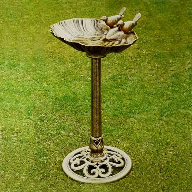 

Outdoor Plastic Bird Feeder Shell Shaped Bird Bath Garden Decor