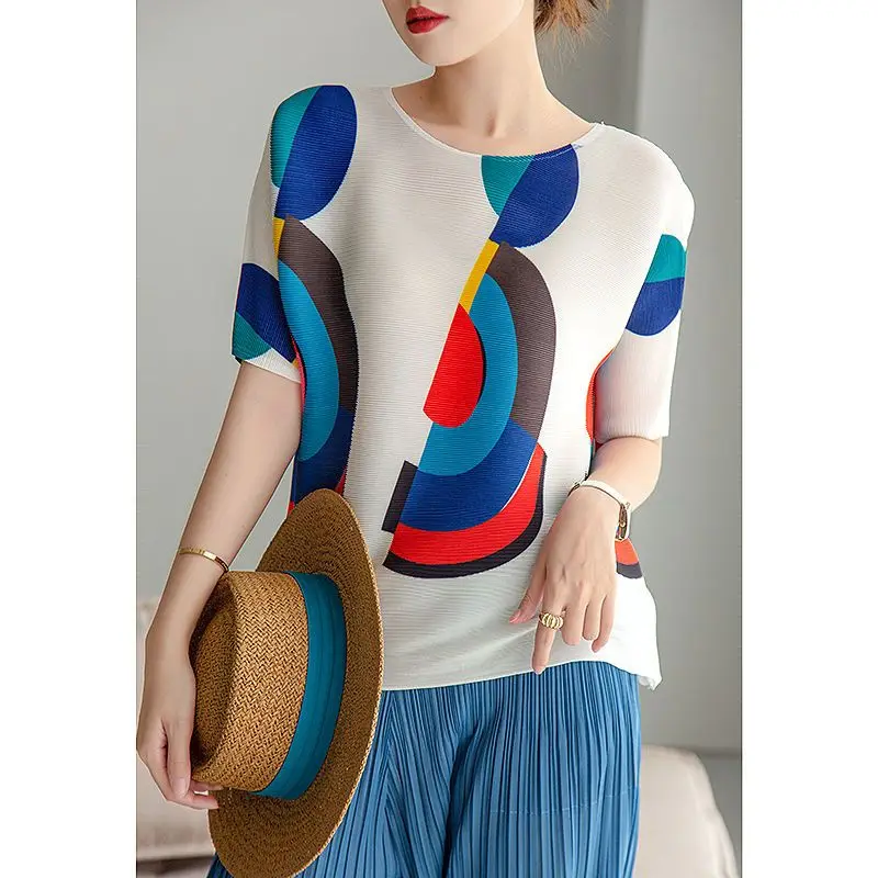 Fashionable pleated contrasting geometric patterns korean luxury clothing dresses ladies 2023 summer t-shirts