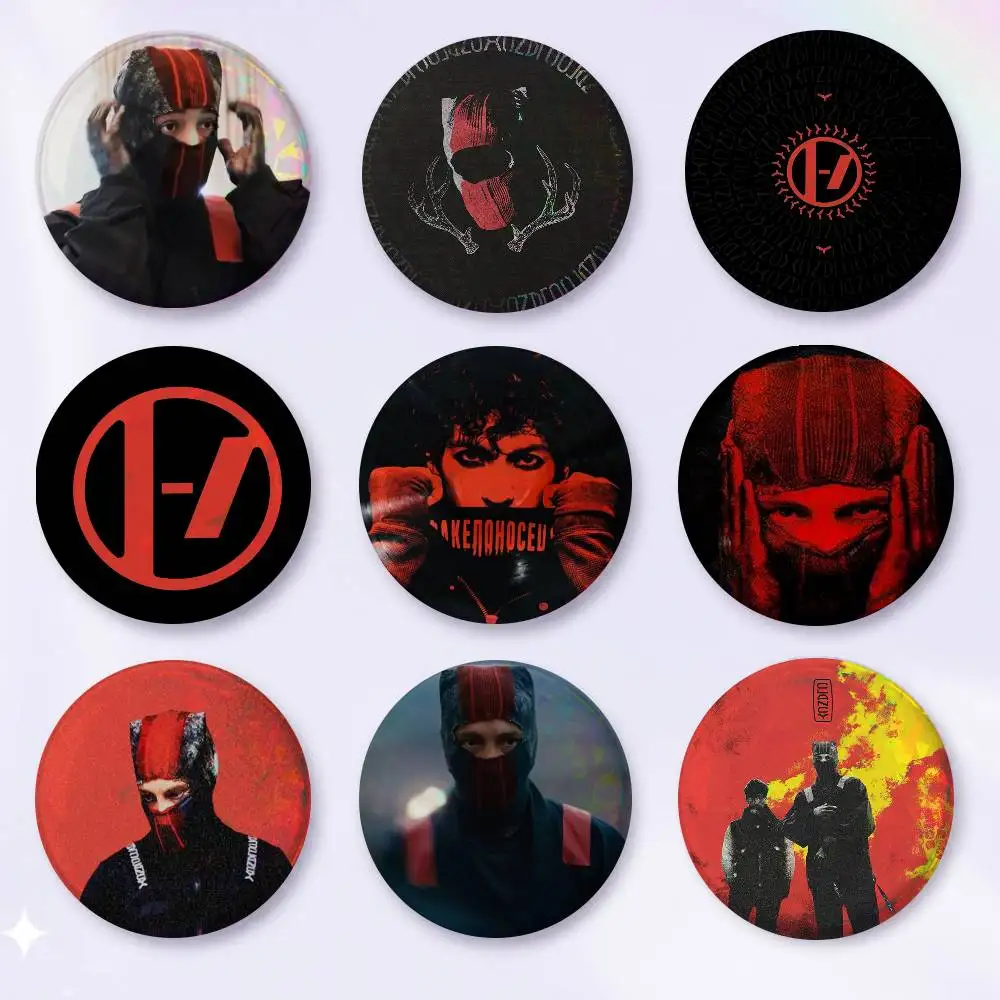 A-C-Clancy T-Twentys One P-Pilots Cartoon Round Brooches On Backpack Jacket Acrylic Button Pins Collection Gifts
