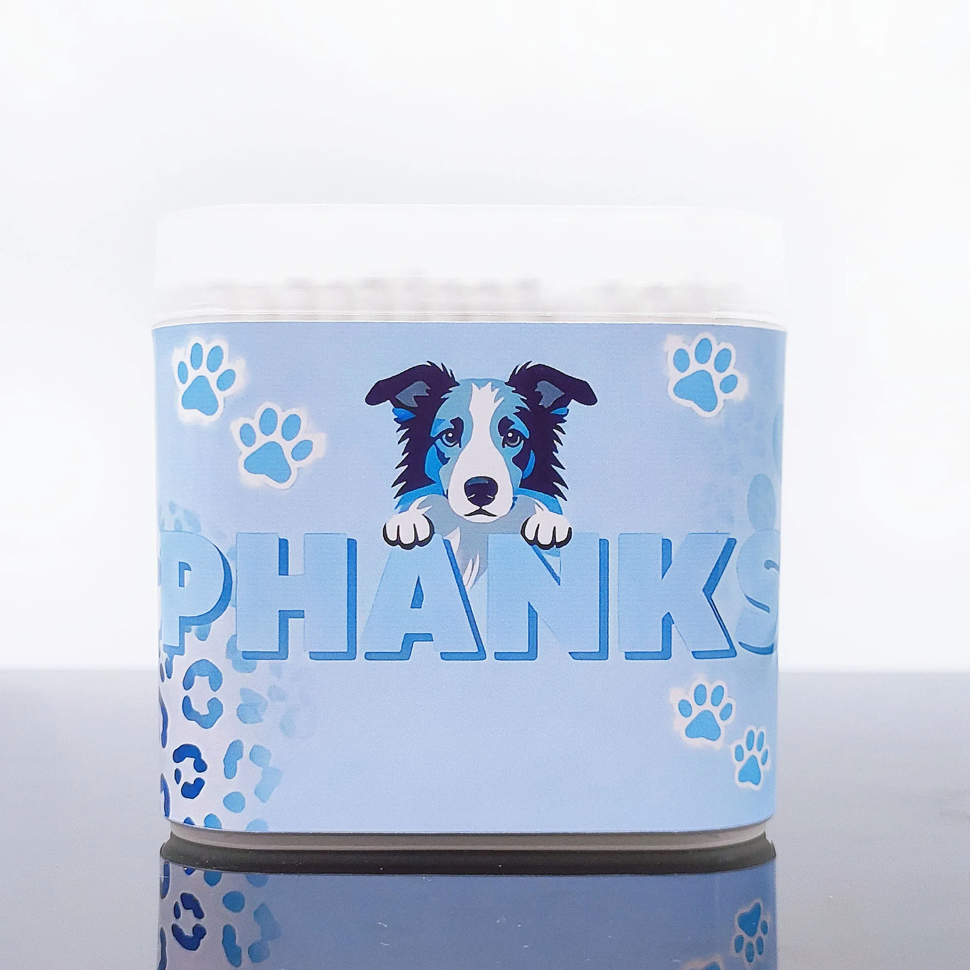 파란색 패턴이 있는 동물 테마 면봉 200개와 다기능 이중 헤드 나사형 면봉.