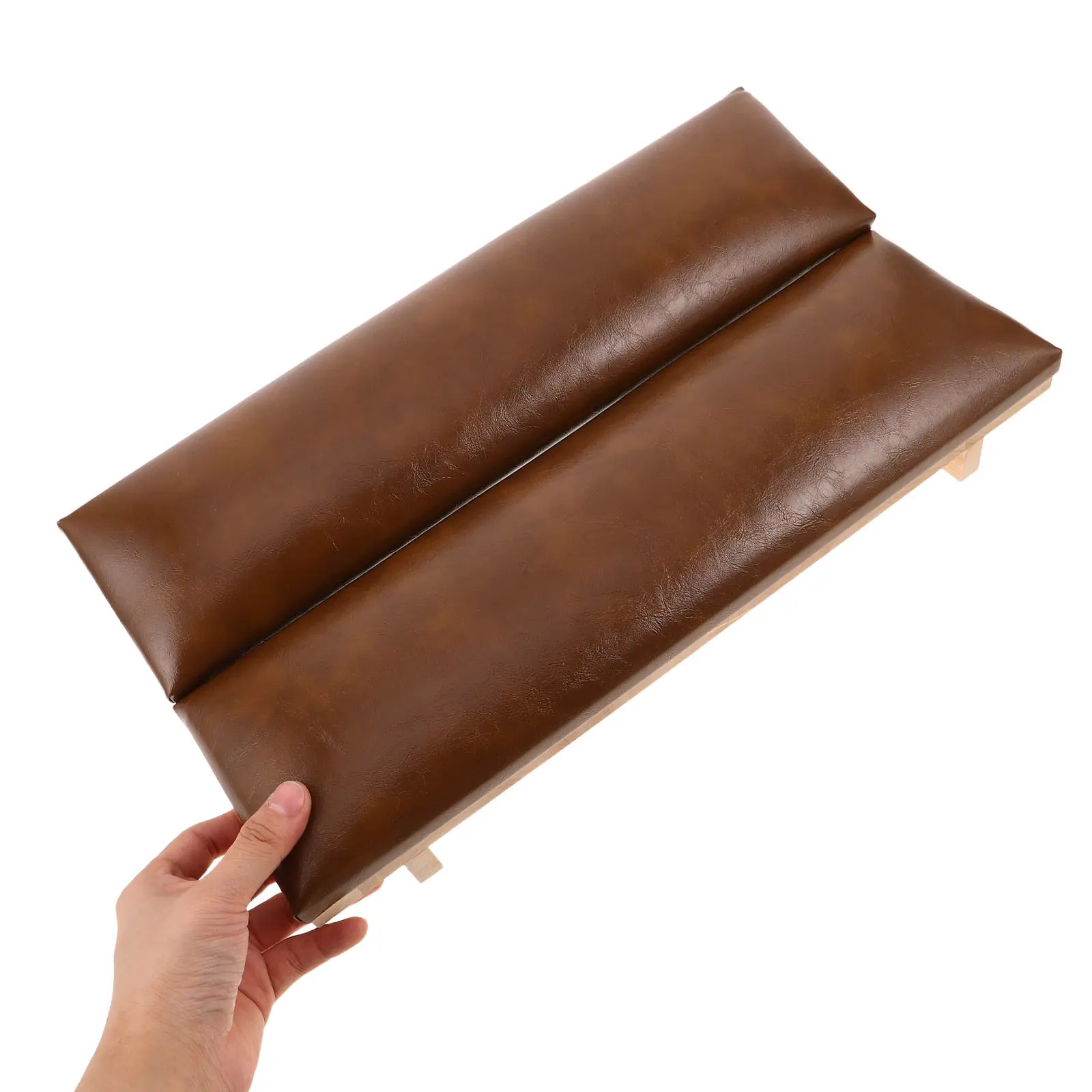 coussin-de-manucure-marron-caramel-avec-support-pour-ongles-pour-une-pose-de-nail-art-precise-et-un-soulagement-de-la-fatigue