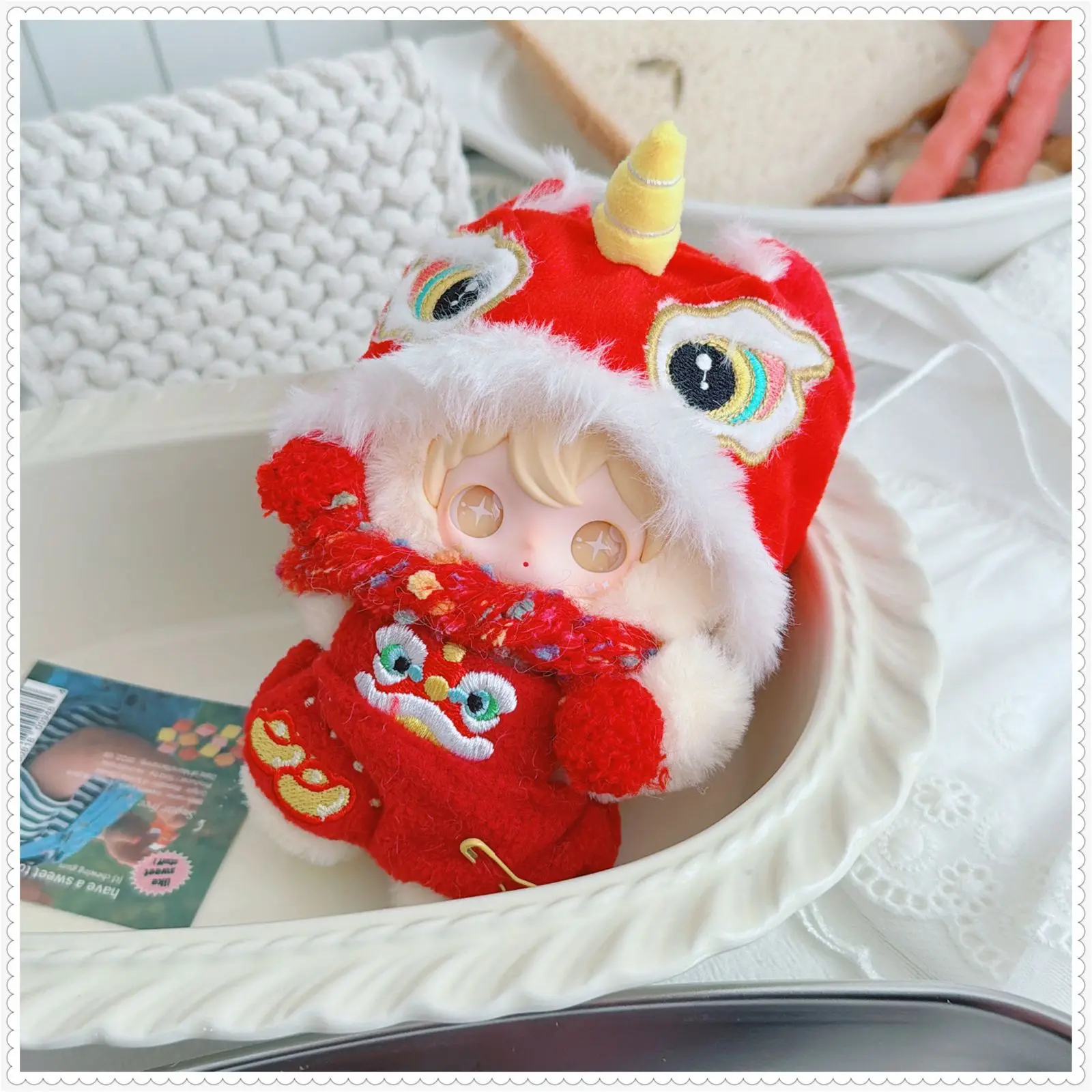 10-15 cm Kawaii Mini Idol Vestiti per bambole Carino Danza Leone Cappello Cappello rosso Sciarpa Set Peluche Vestiti per bambole Accessori Felice Anno Nuovo Decor