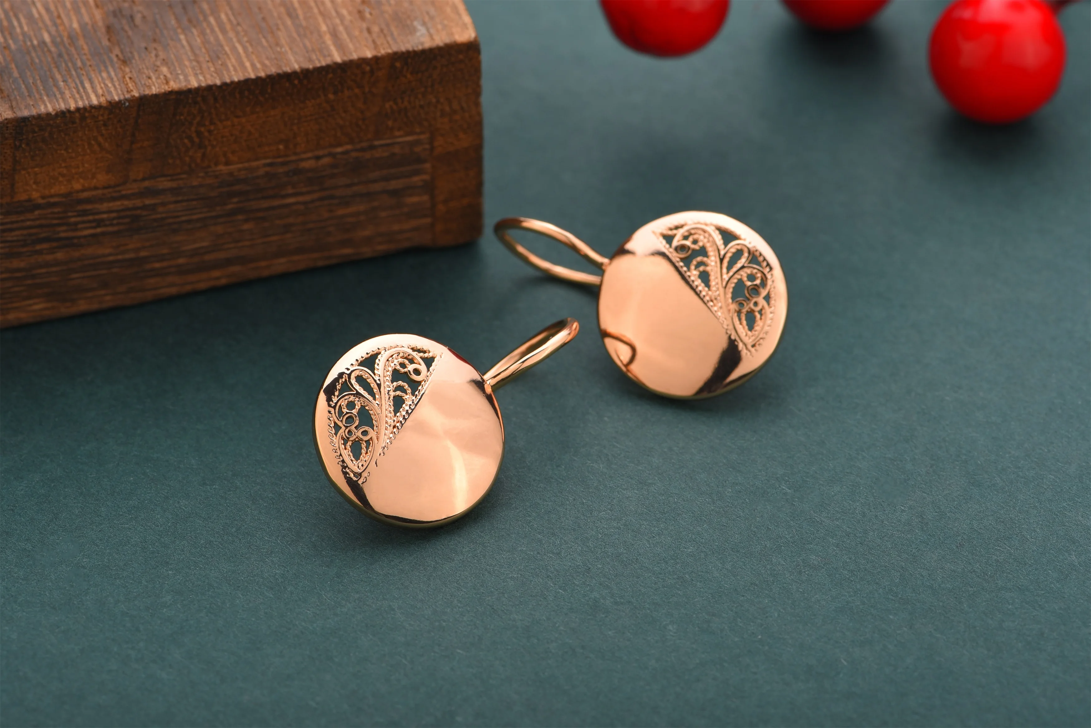 Aomigc New Arrival Trendy Round 585 Rose Gold Hollow Carved Dangle Long Earrings Women Unique Fashion Fine Cute Jewelry