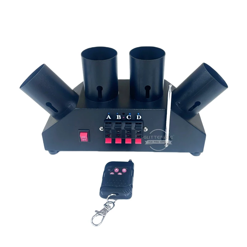 Macchina per matrimoni Sparkler a forma di ventaglio a 4 canali con telecomando per fontana da palcoscenico per interni freddi