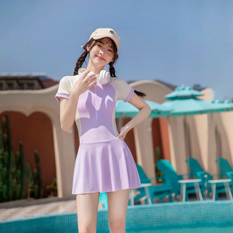 Women's New Zipper Sports Fashion Short-sleeved Professional One-piece Swimsuit