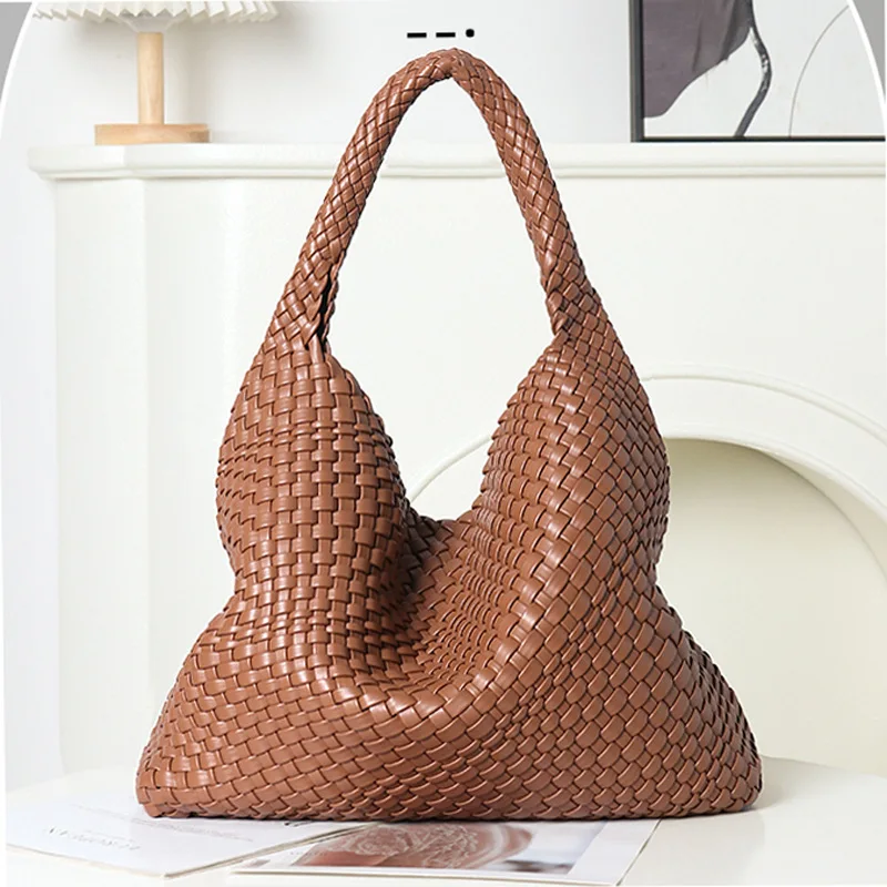 Sac à bandoulière portable tissé à la main pour femmes, sac sous les bras, version coréenne, sous-mère de grande capacité, mode et loisirs