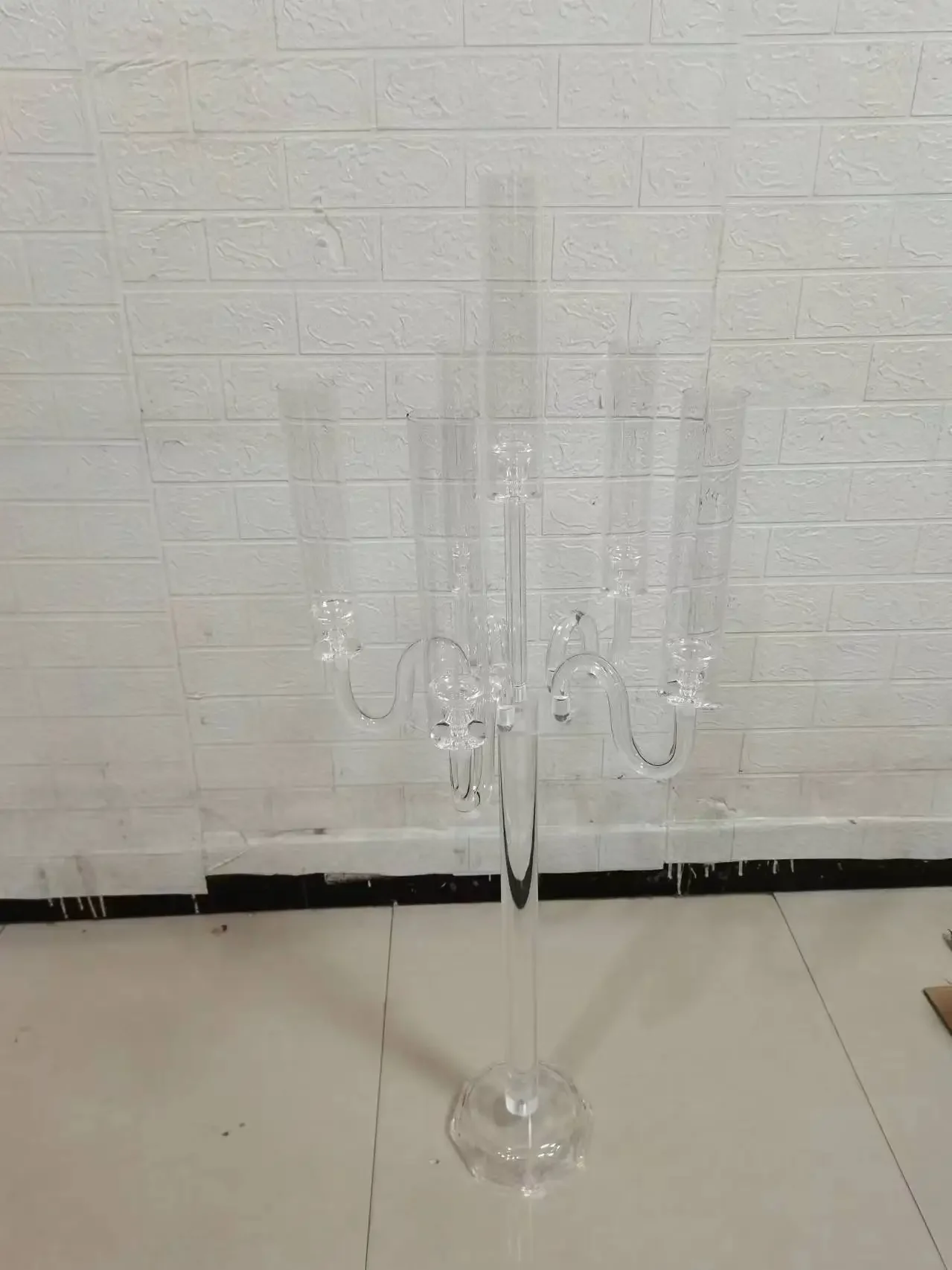 Imagem -05 - Candelabro Acrílico para Festa Braços Castiçais Mesa de Casamento Centerpieces Flower Stands Castiçais Decoração 1pc