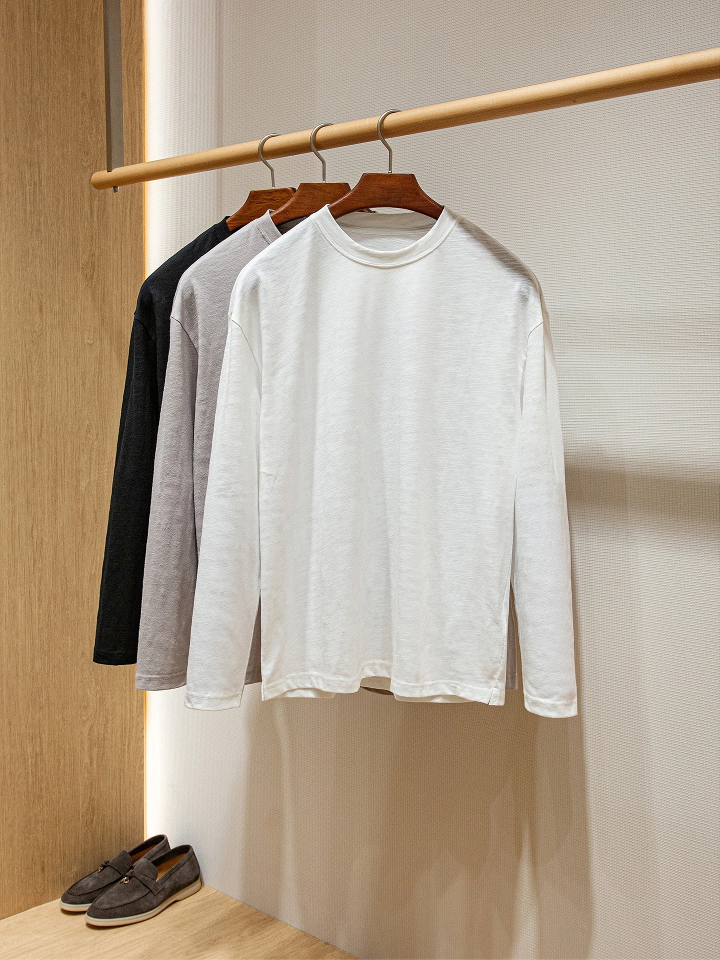 

Close-Fitting Soft Bamboo Cotton Long Sve round Ne T-irt Base irt for Men Faionable Urban Modern Sle All Seasons