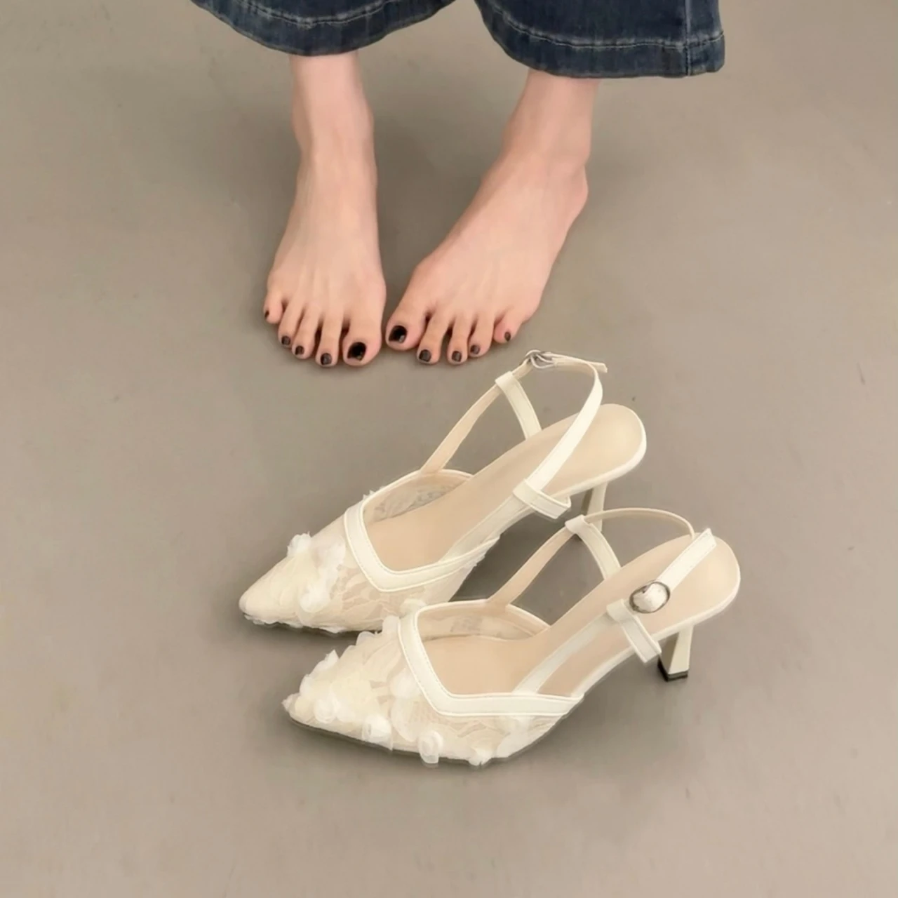 

Модные женские туфли-мюли на танкетке с острым носком, с двойной пряжкой, для свадьбы и вечеринок