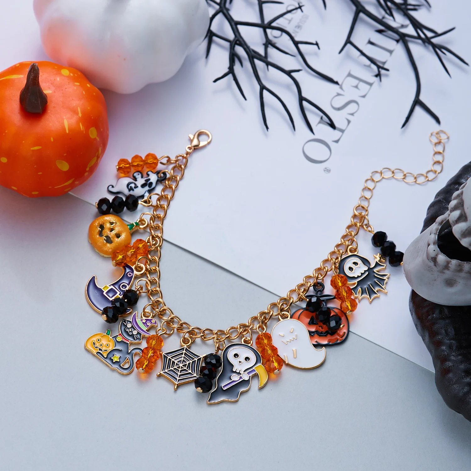 Halloween Multi-Element Kürbis-Geist-Anhänger Armband für Damen und Herren, Schwarze Katze Totenkopf Metallketten-Armband, Festival Schmuck Geschenk – Detail 5