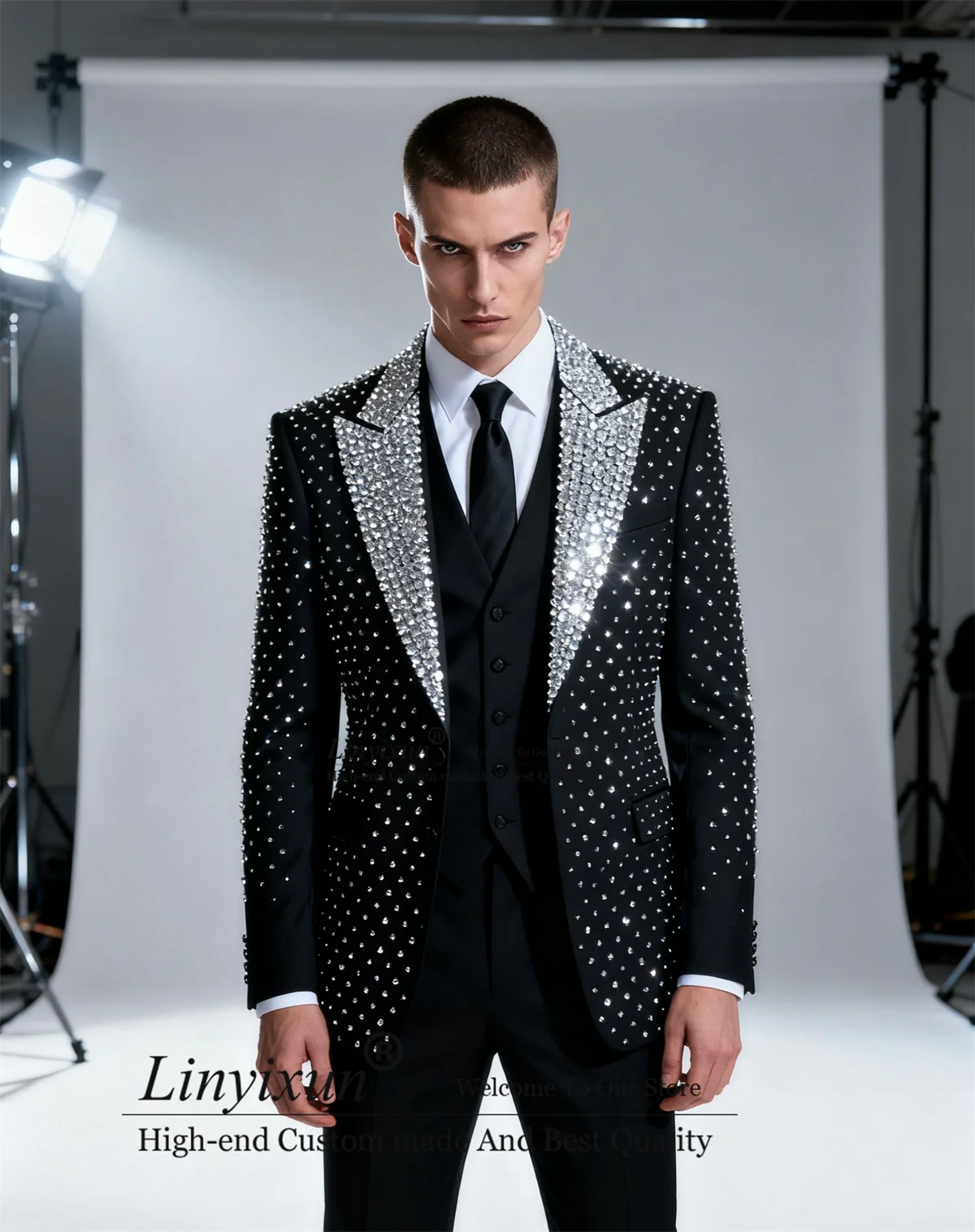

Handsome Slim Fit Men Suits High End Rhinestones Crystals Groom Tuxedos Customized Male Party Prom Blazer Wedding Ropa Hombre