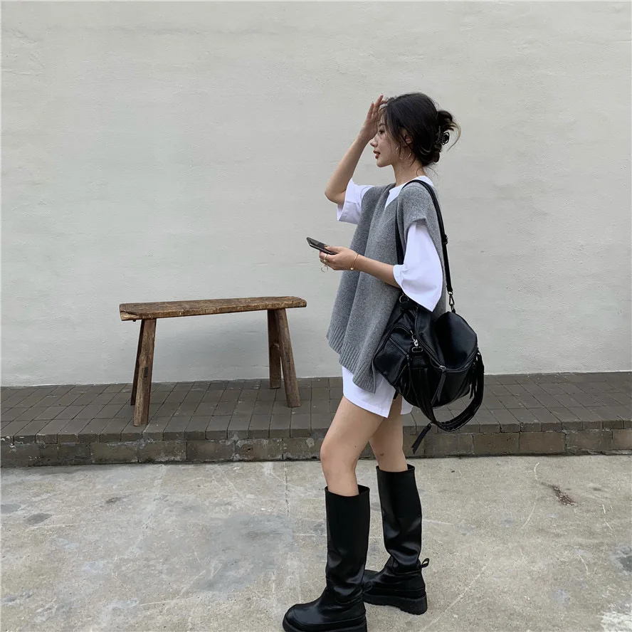 クラシックルーズ & 厚いスタイルウールブレンドベスト女性のニットビッグ V 襟セーターノースリーブサイドフォークデザイン高品質トップス