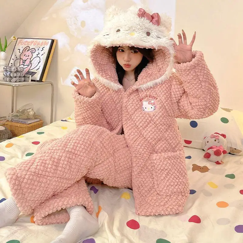 

Специальное предложение Sanrio, плюшевые пижамы в стиле аниме для девочек Kuromi Cinnamoroll, зимняя очень толстая коралловая флисовая домашняя одежда, ночная рубашка, ткань