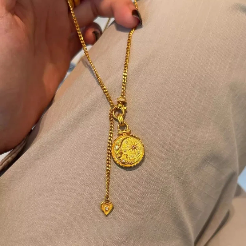 

New Chinese-style eight-pointed star and moon necklace for women, niche design, light luxury with a high-end feel, collarbone ch