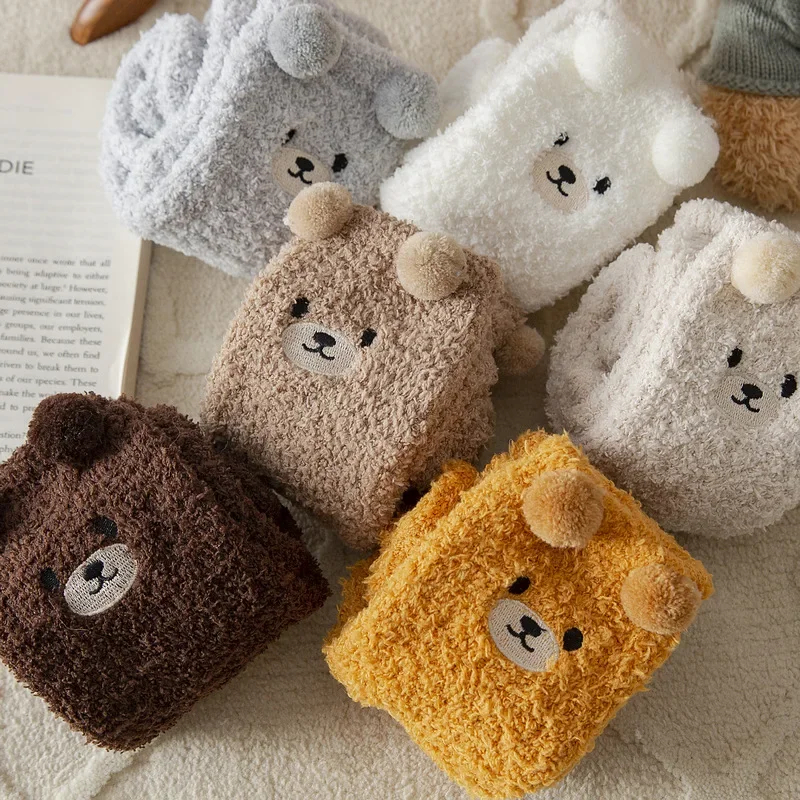 Korallensamt Damen Winter Verdickter Plüsch Warme Bequeme Schlafsocke Niedliche Cartoon Schöne Bodensocken Schöne Plus Strümpfe