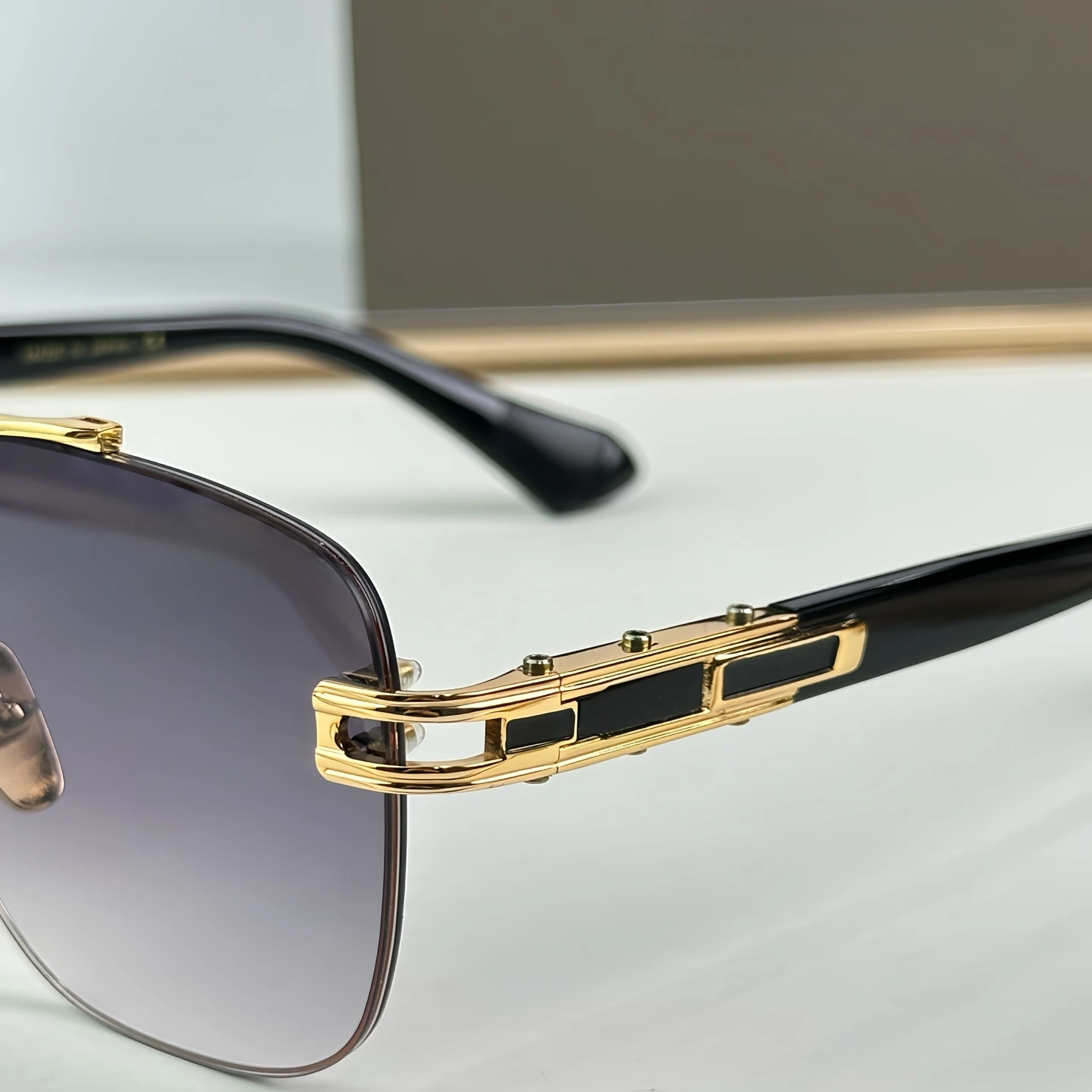GRAND EVO ONE Fashion Popular Outdoor Sunglasses Women Metal Alloy Pilot Shades Classic Male Female Sunglasses Outdoor Eyewear
