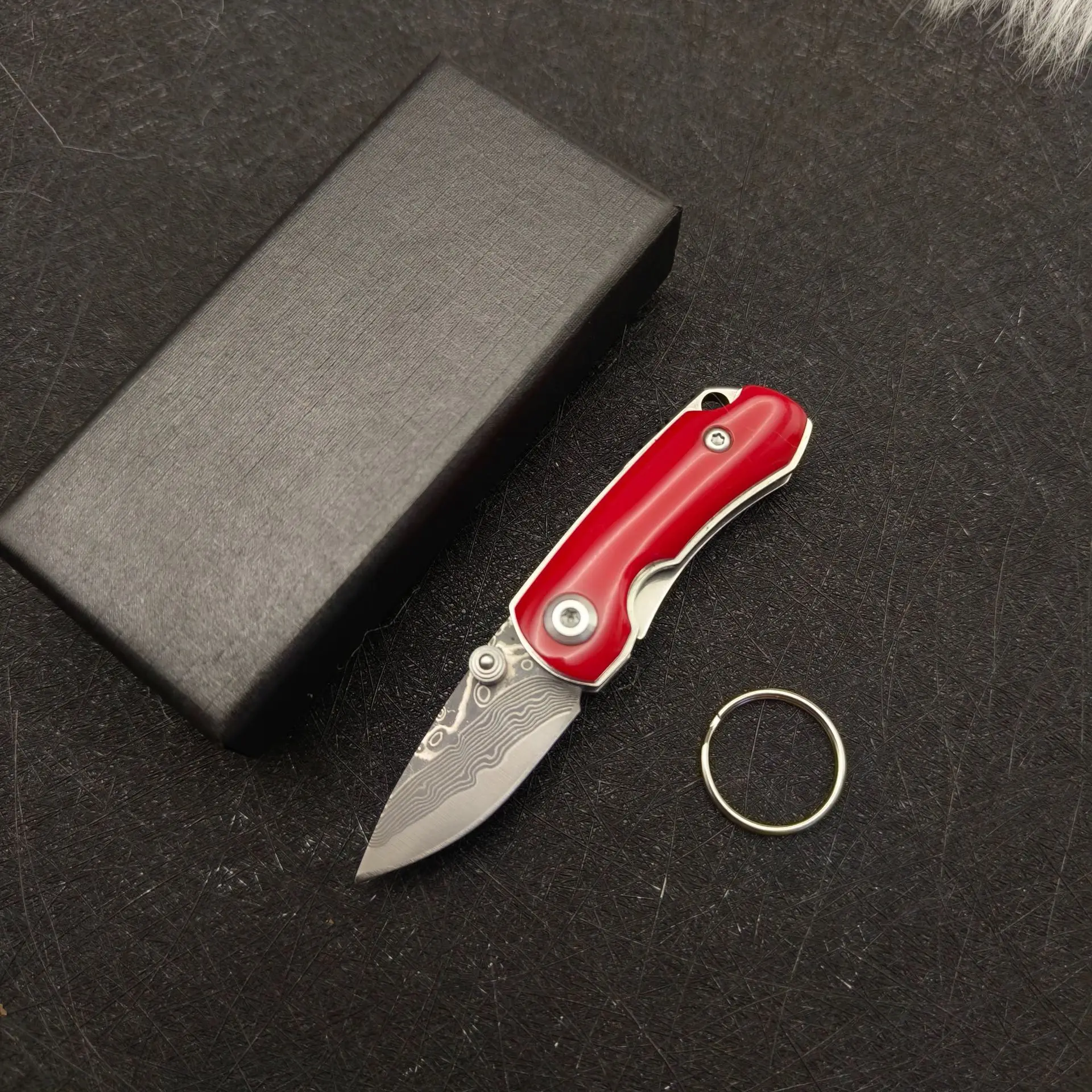 

61HRC High Hardness Camping Knives Damascus Steel Folding Knives Portable handmade knives Acrylic Handle