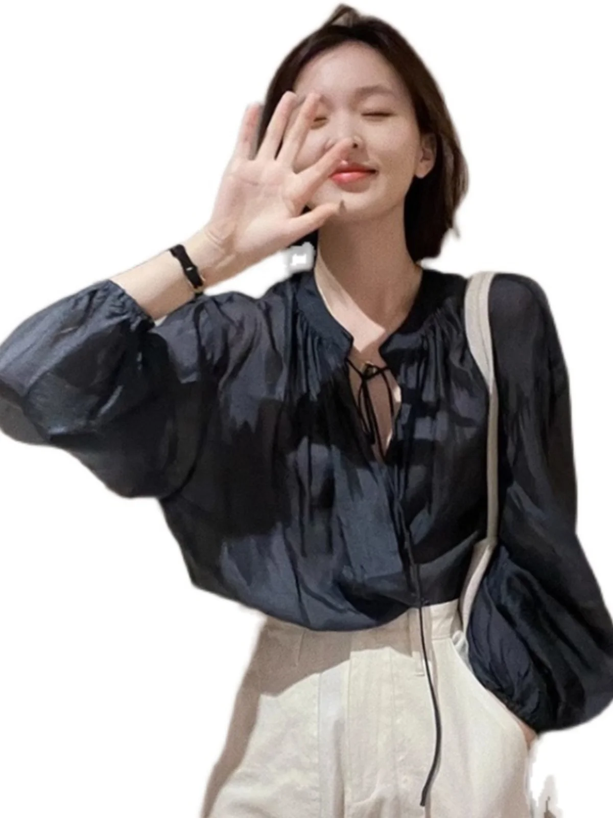 Top Feminino de Verão Fino, Estilo Coreano, com Cinto, Semi-Aberto, Gola Redonda, Design Elegante e Sofisticado, para o Dia a Dia