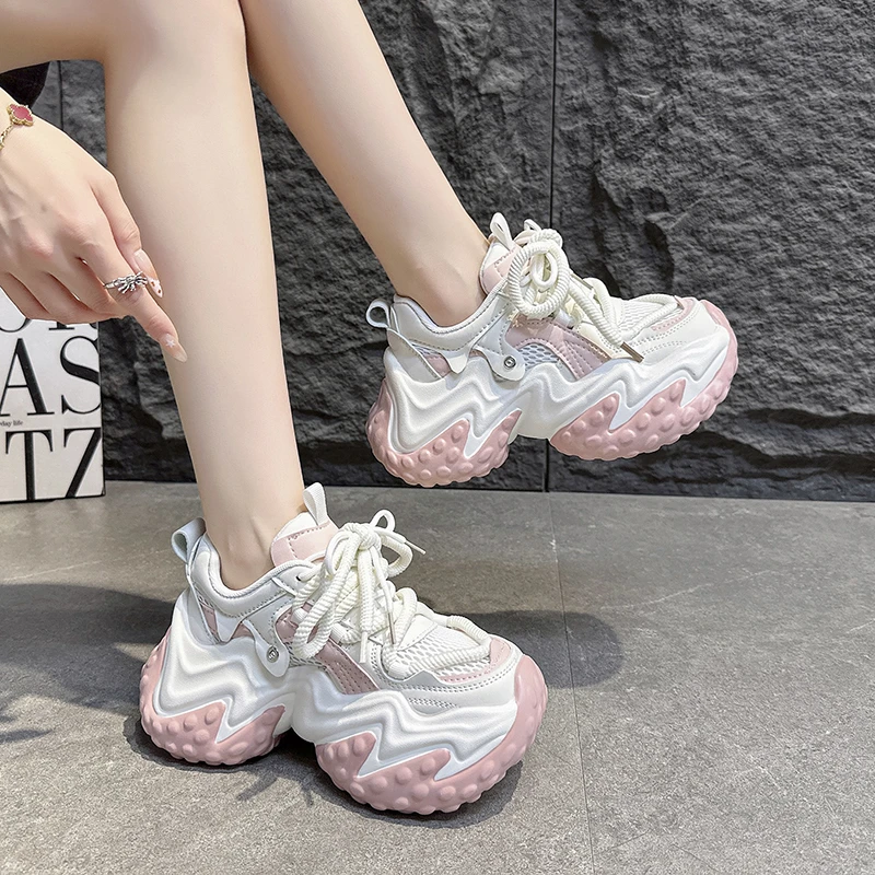 รองเท้าผ้าใบผู้หญิงแบบสวมสบาย  - Wedge Heeled Sneaker บทวิจารณ์และราคา