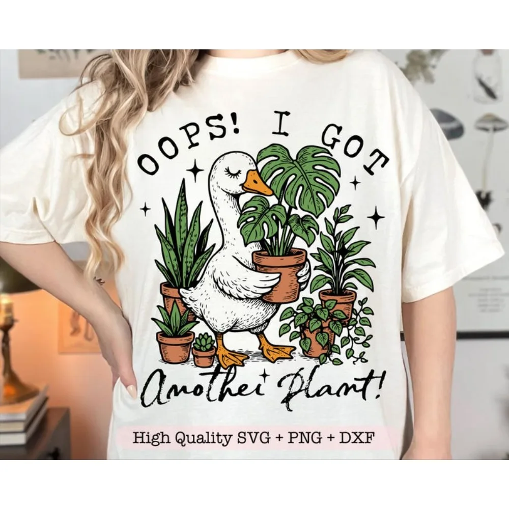 Oops I Got Another Plant Goose PNG, Забавный любитель растений, саркастический садовый юмор Png, Винтажный гусь, мем, модный любитель растений Png