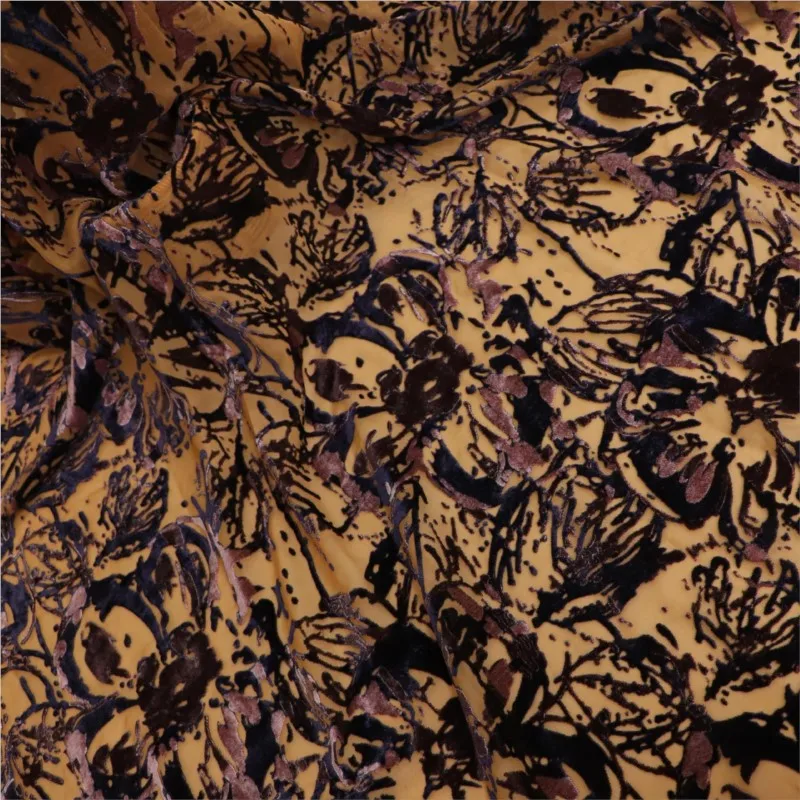 직조된 브로케이드 비스코스 프린트 무늬가 있는 벨벳 원단 잠옷 치파오