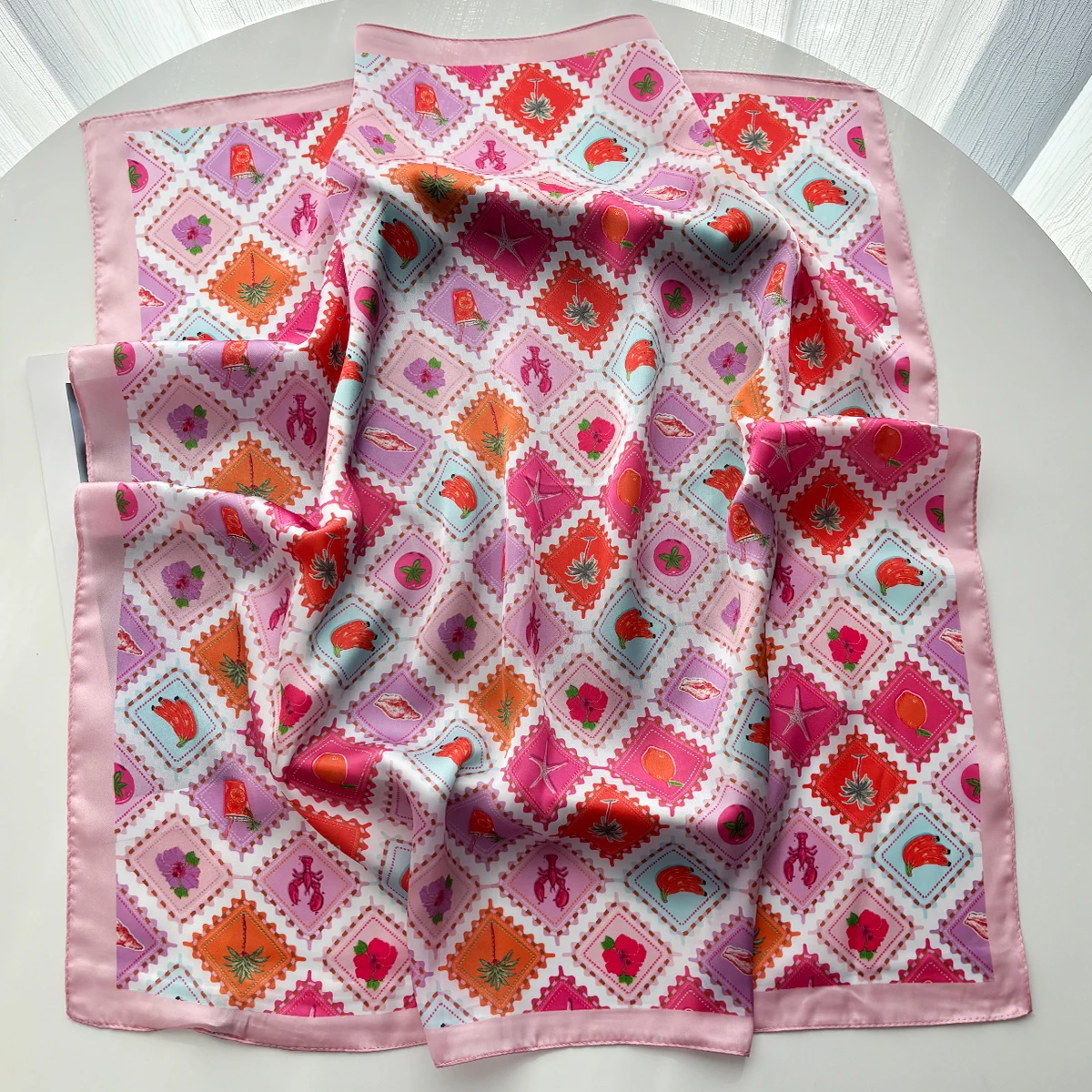 2026年 女性用 スクエアスカーフ シルク風 デザインプリ - Silk Tie Woven のレビューと価格