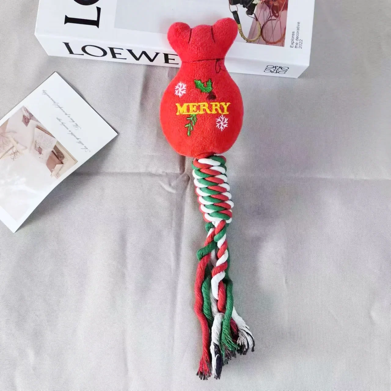 New Christmas Dog Squeak Plush Toy Santa Tree Knot Dog Toy Pet Interactive Supplies Dog Toys for Large Dogs