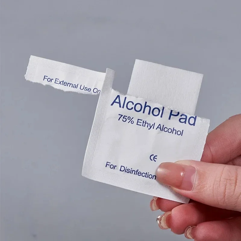 100PCS Einweg 75% Alkohol Nass Wischen Pads Für Antiseptische Saubere Haut Schmuck Handy Für Desinfektion Verwenden Tattoo Saubere werkzeuge