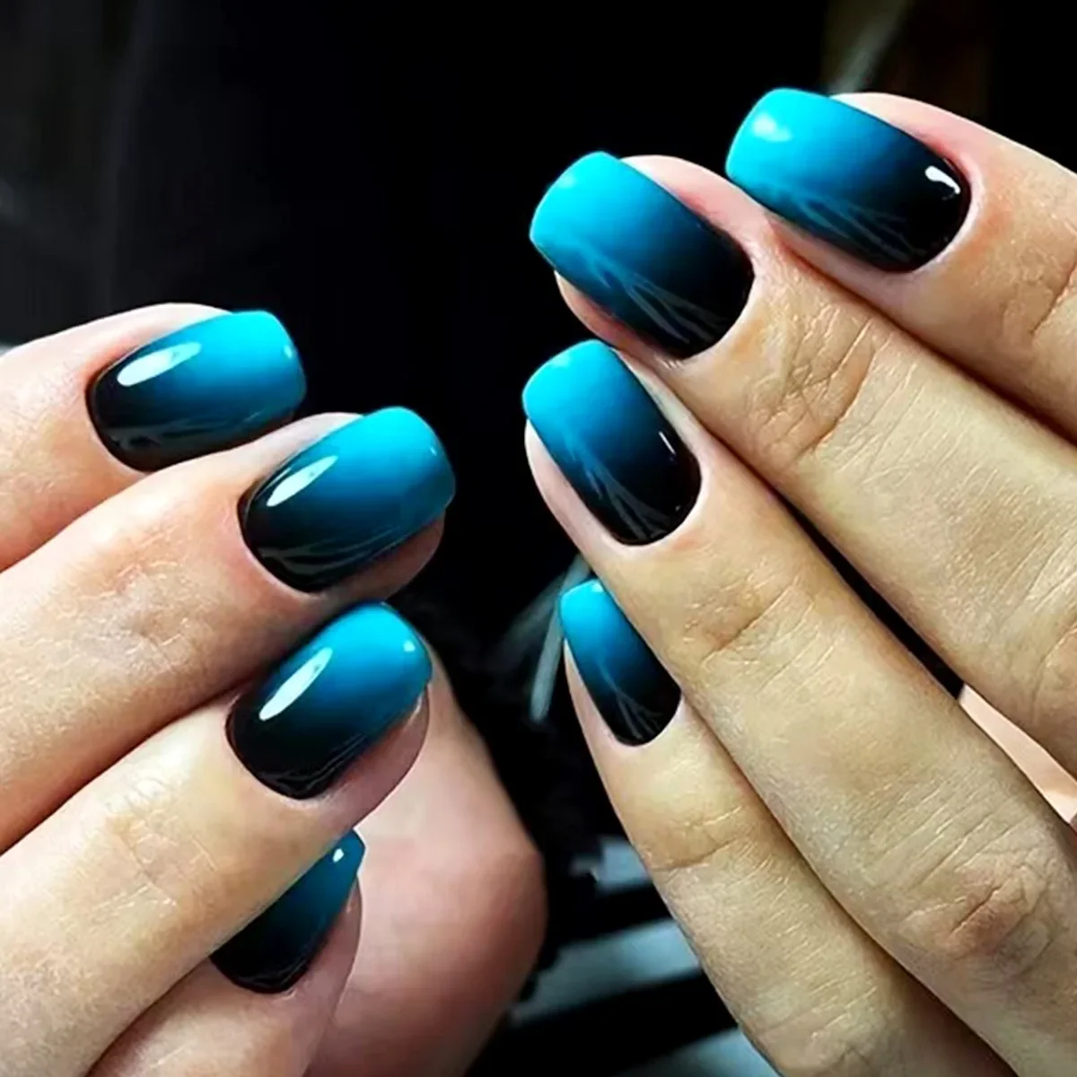 24Pcs Deep Ocean Square Full Cover Fake Nails Short Blue Wave Press on Nails with Glue Gradient Acrylic False Nail Manicure Tips