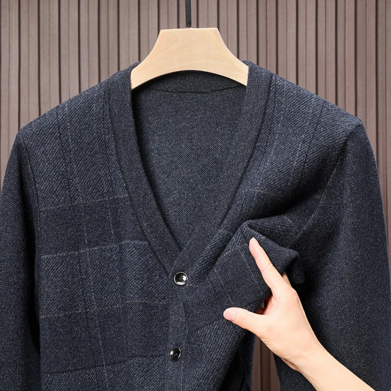 Sweater Hangat Pria Tren Terbaru Musim Gugur dan Musim Dingin 2025