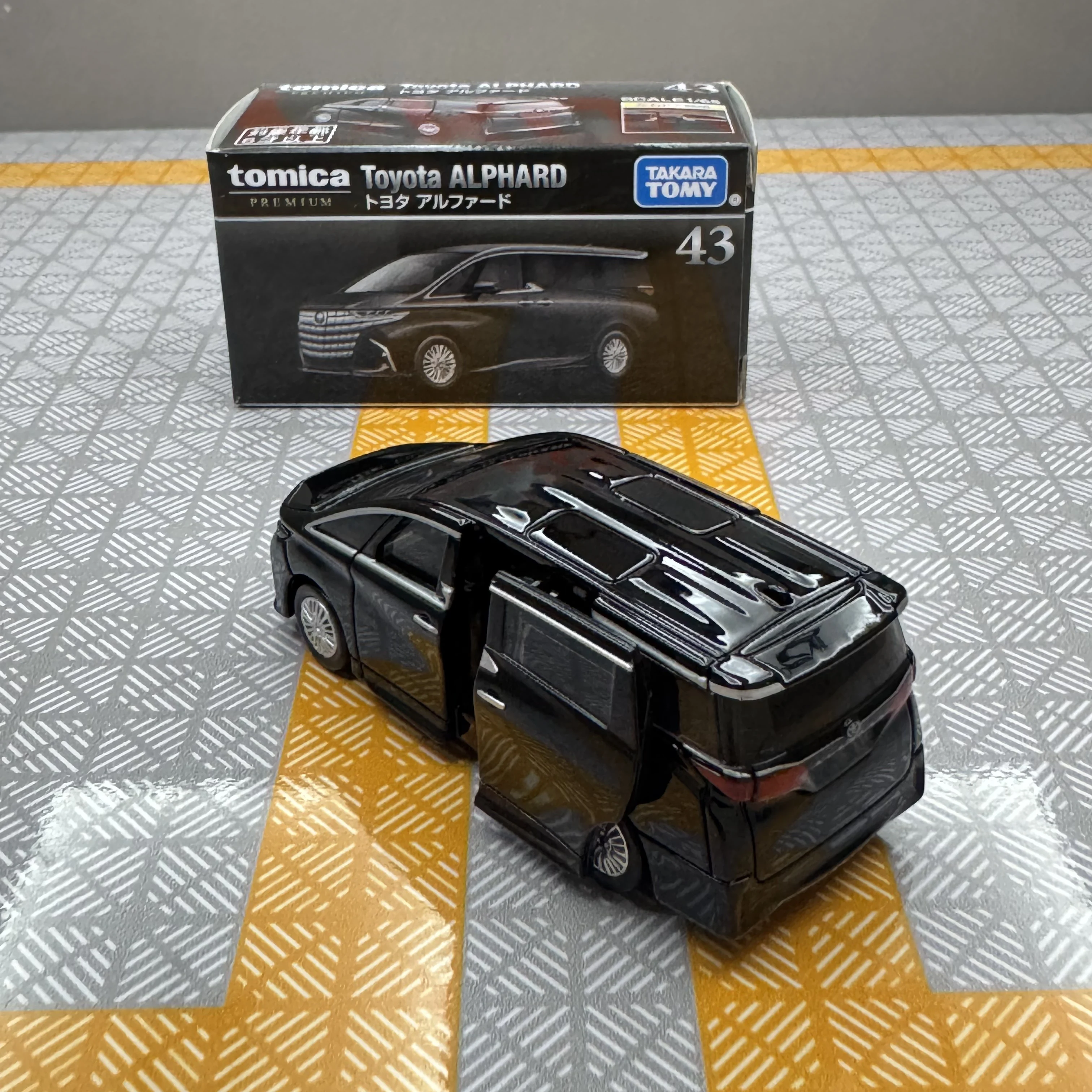 Takara Tomy Tomica Premium 43 Toyota Alphard Samochody Hot Pop 1:64 Auta Stop Metalowe Zabawki Pojazdy Silnikowe Odlewane Modele Metalowe dla Dzieci