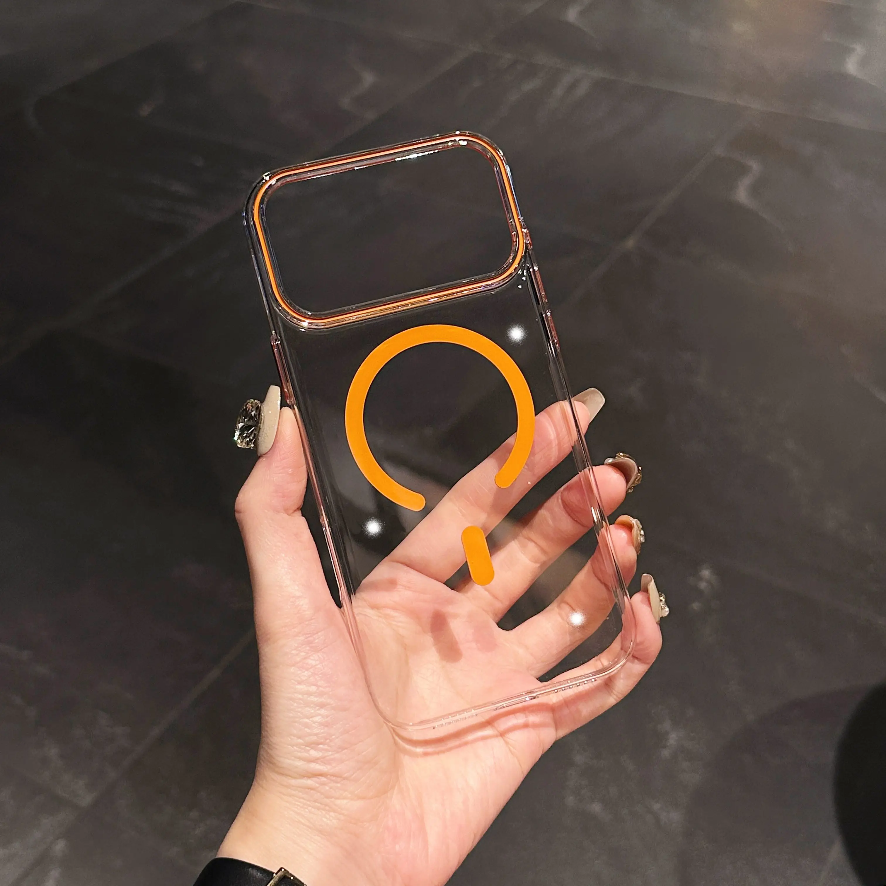 

Прозрачный магнитный чехол для телефона для iPhone 17, 16, 15, 14, 13, 12, Pro Max 17Pro 17, противоударный, с беспроводной зарядкой, жесткая задняя крышка Magsafe