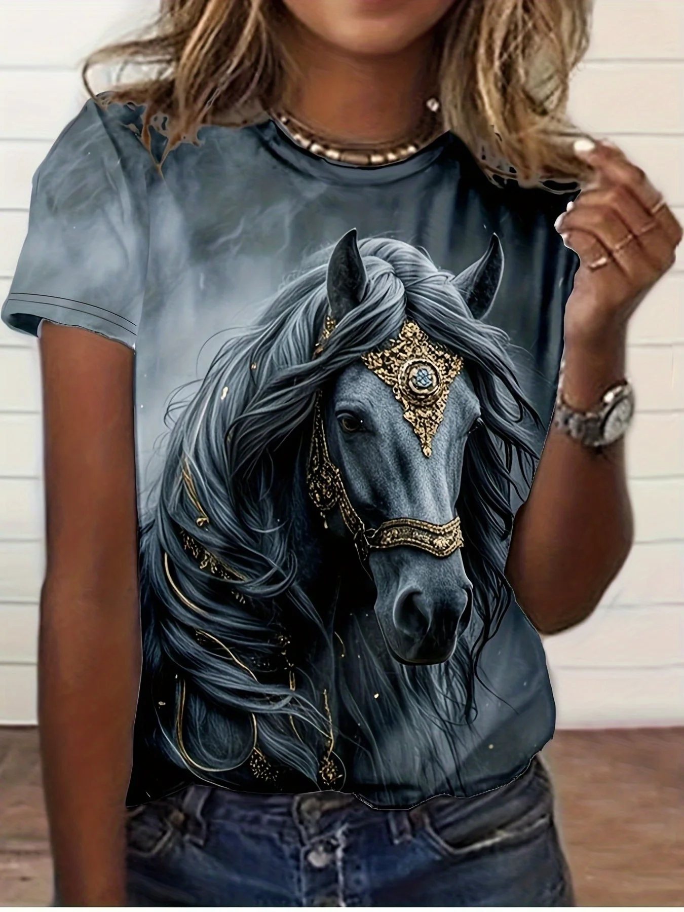 Damen-T-Shirt – Verziertes, vergoldetes blaues Pferdemotiv, königliches, mythisches Pferdedesign für den Alltag – Detail 4