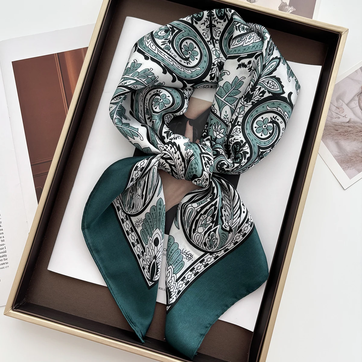 

Атласный головной платок с цветочным принтом 70 см, женский роскошный дизайн, галстук на шею, шарф, женские волосы, платок на запястье, шаль, хиджаб, бандана, новинка